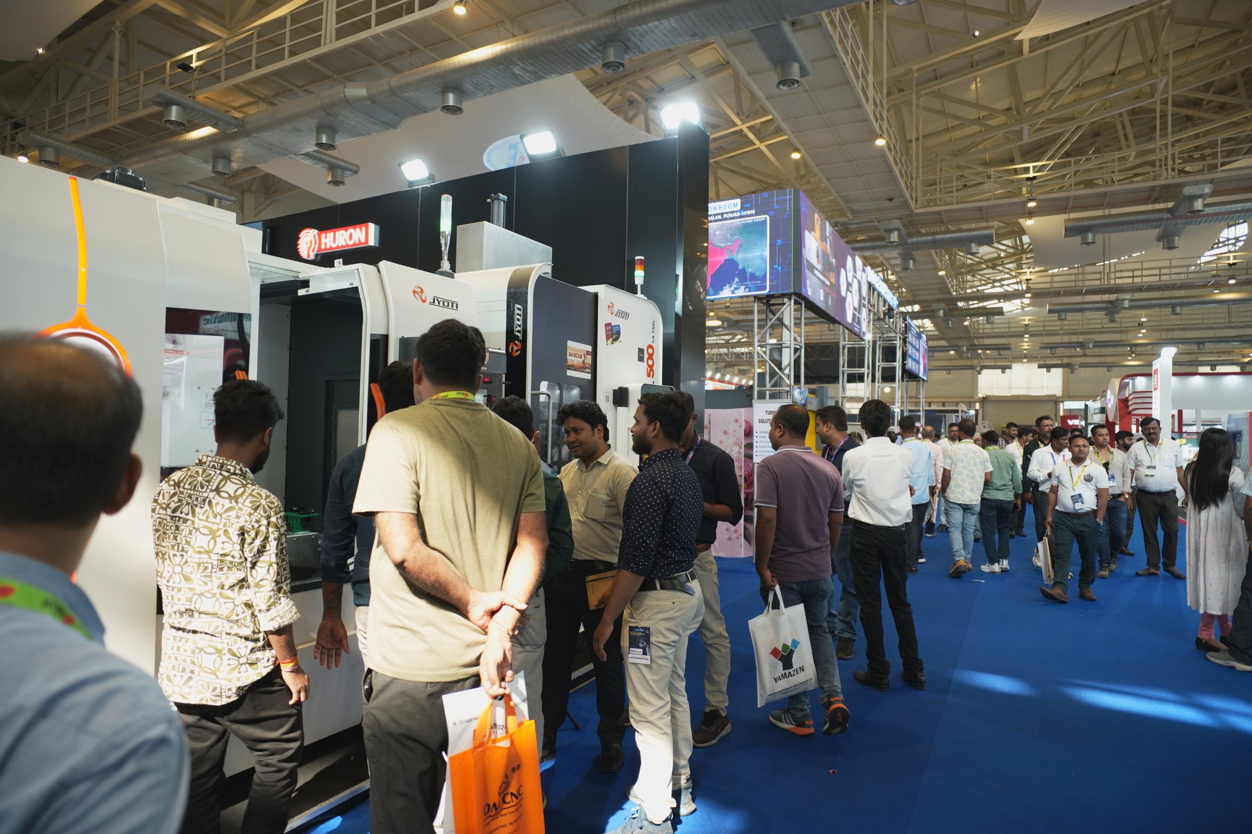 Crowd around Huron and Jyoti CNC machines Kolkata expo