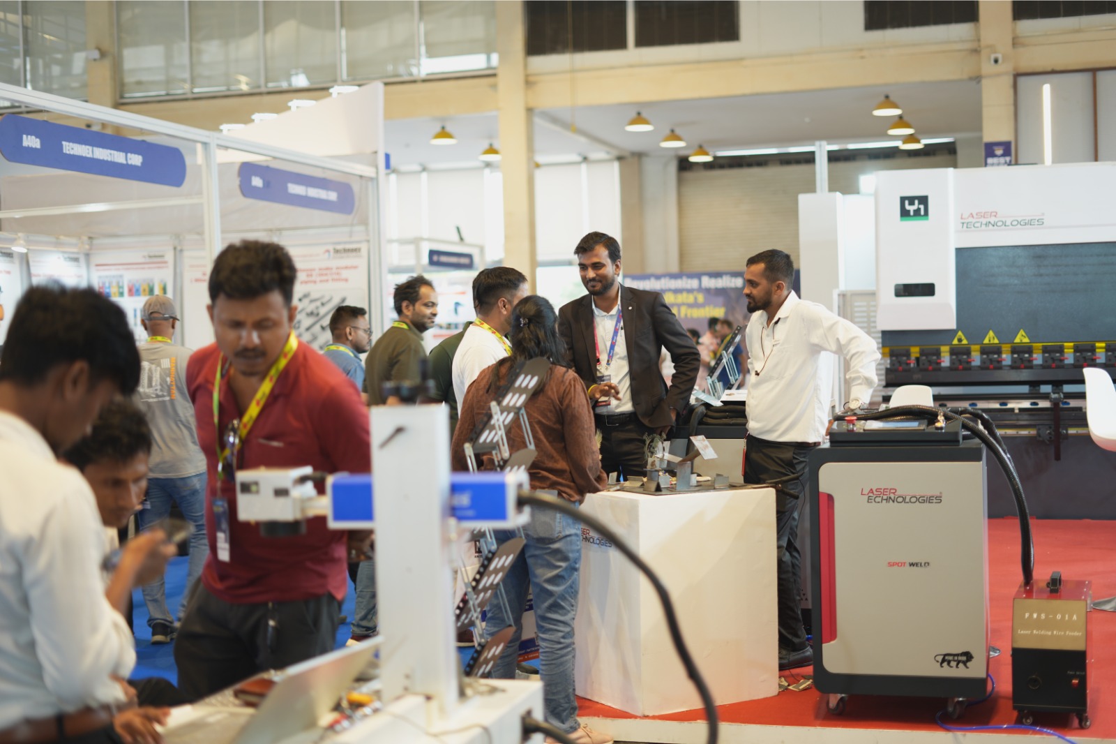 Visitors at Laser Technologies stall live demo Kolkata